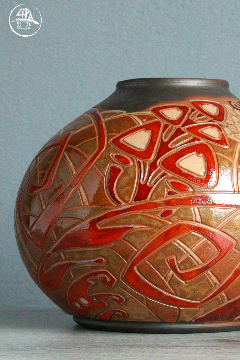 Как делают керамические вазы удивительной красоты